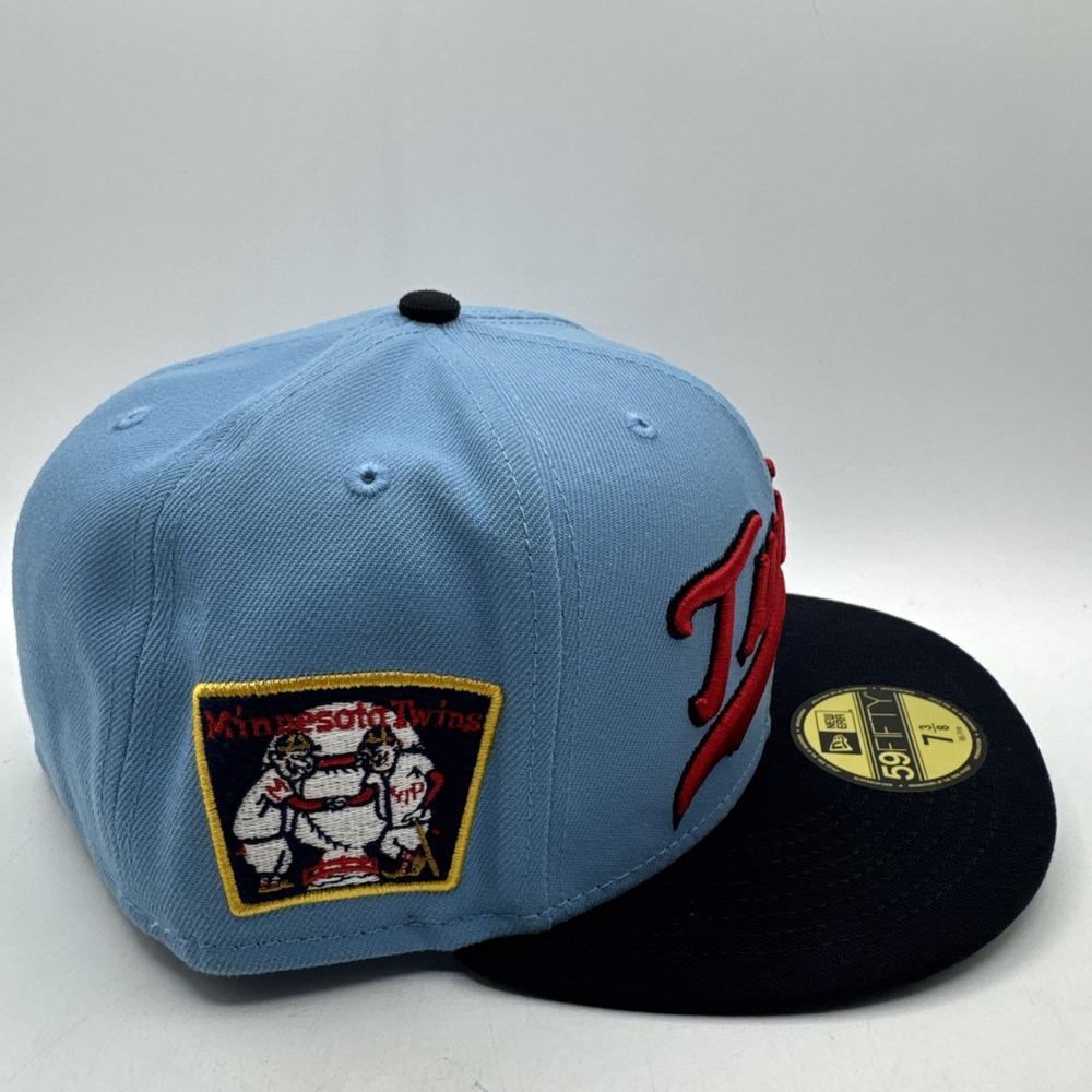 New Era Minnesota Twins 59FIFTY Fitted Hat Cap Powder Blue Navy Brim Patch 7 3/8 - Picture 2 of 6